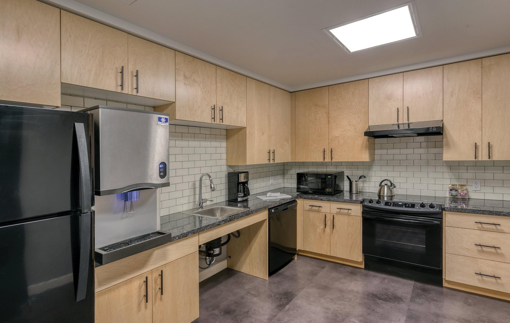 Worldmark Waterfront Park Resort 3*